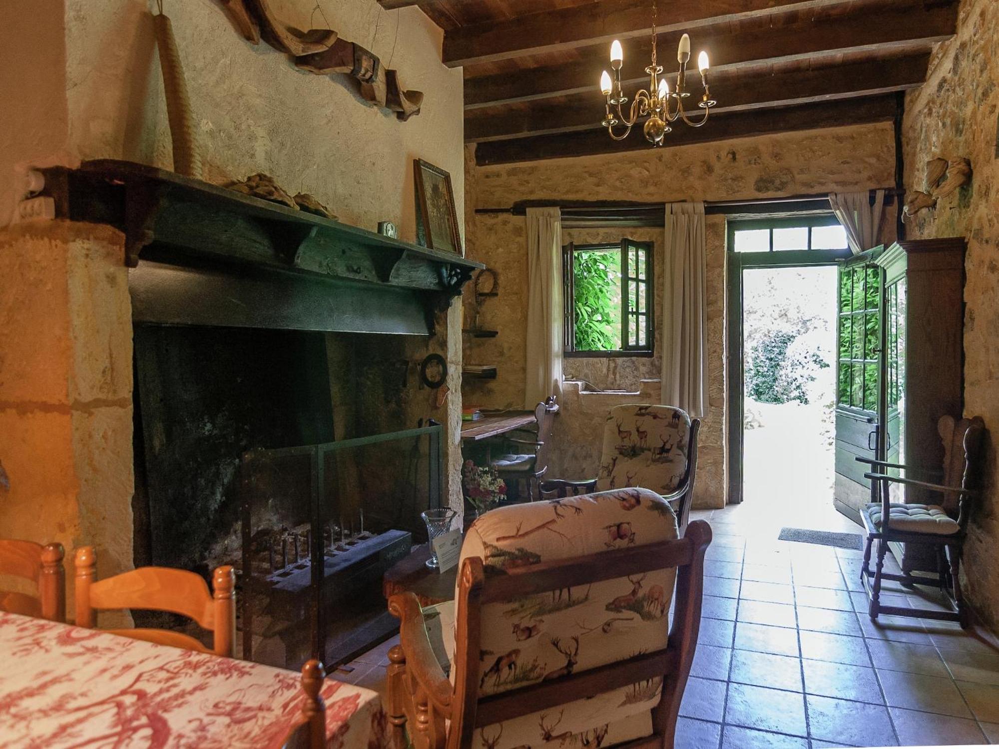 Cottage In Les Eyzies De Tayac Sireuil With Pool Meyrals Dış mekan fotoğraf